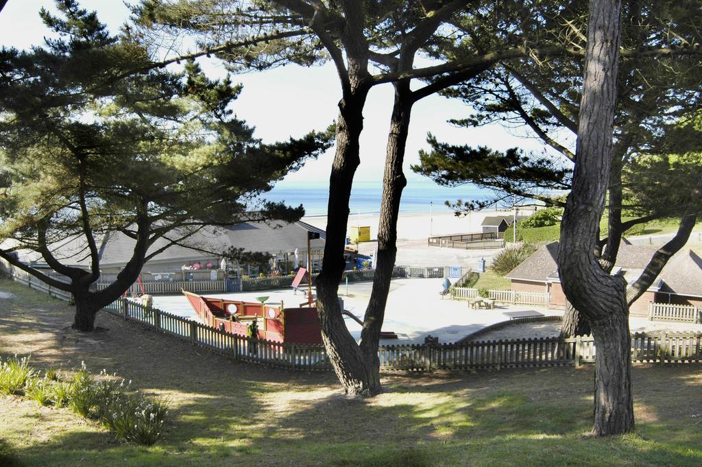 The Riviera Hotel & Apartments - Alum Chine Bournemouth Dış mekan fotoğraf